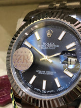 Charger l&#39;image dans la galerie, Rolex Datejust 41 Acier Inoxydable Cannelé / Jubilé / Bleu  126334-0002