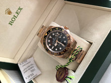 Charger l&#39;image dans la galerie, ROLEX GMT-Master II Everose / CHNR / Oyster 126715CHNR-0001